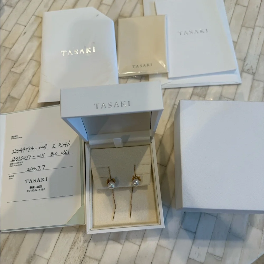 Tasaki 18K Pearl Drop Earrings in original box NEW